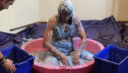 Spaghetti Gunge, Clingfilm and Mud!