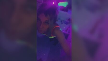 Sexy party girl wants to play in lingerie
