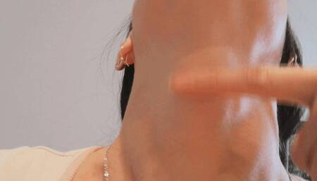 A look at the long neck and the swallow wmv