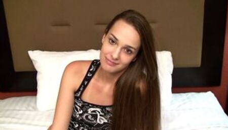 Tall 19 yr old Southern belle sucks, fucks and gets a facial