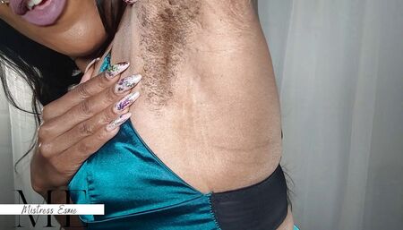 my hairy pits wont worship themselves