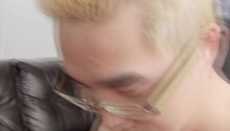 Hot Brunette Waitress Gets Her Pussy Licked And Fucked In Her Day Off