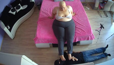 Worshiping the feet of a SSBBW