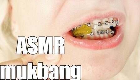 ASMR of eating sounds