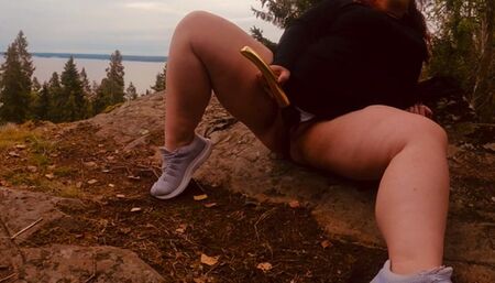 Milf gets orgasm outside