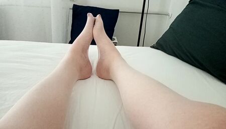 Sexy talk about footjob on saturday afternoon