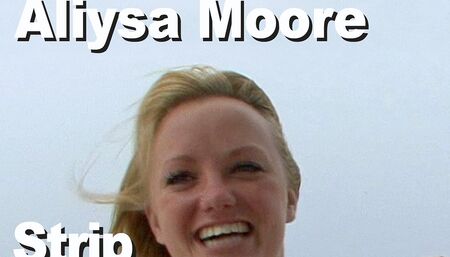 Aliysa Moore strip spread pink asshole