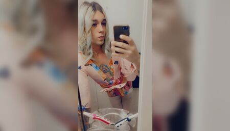 Kimono Kiss babe wants cock