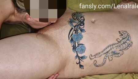 My girlfriend eating wholy my pussy