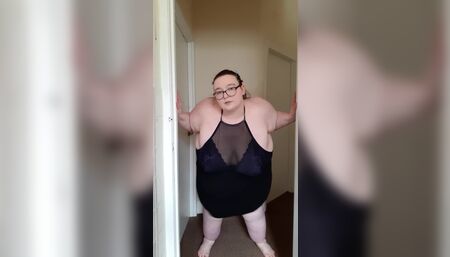 Sexy lingerie on this cute body