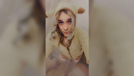 Horny PikaGirl loves sex