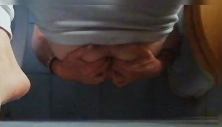 Nino manages to insert his penis in her ass