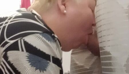 Stepmom sucked a dick to a friend thinking that I was behind the screen