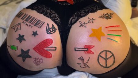 Face smothered down ass tooted up