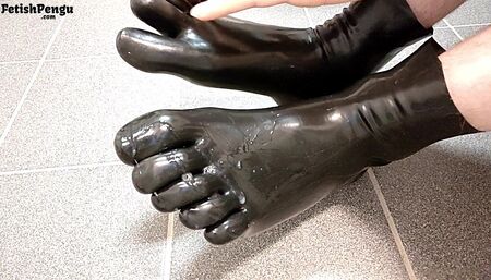 Spit into latex socks - Squeaky sounds