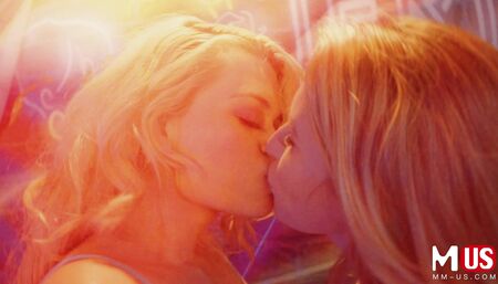 Jerkaoke - Paige Owens and Destiny Cruz