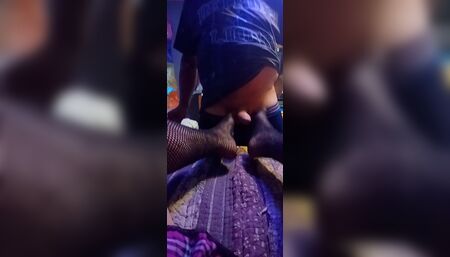 Could you cum on my sexy lil piggies? Please...