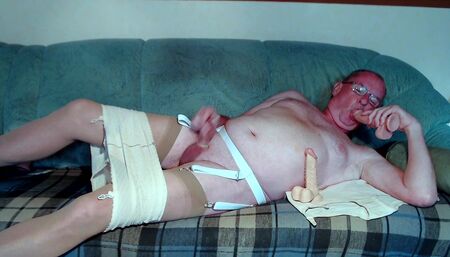 Wank in pantyhose X2