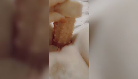 Giant toy vs tight pussy