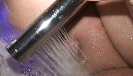 Annadevot - Shower spray as a dildo