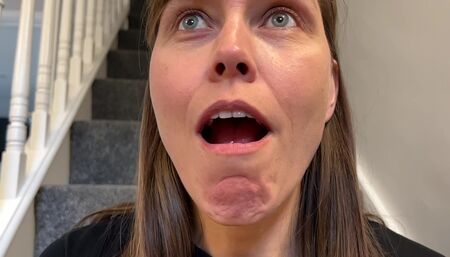 I bet you wish you had my tongue to suck you hard?