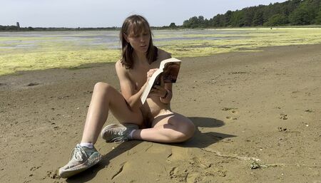 Reading: the mammoth book of quick and dirty erotica - Part 6 "WORKING HARD"