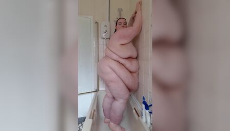 Shower jiggles from your ssbbw friend