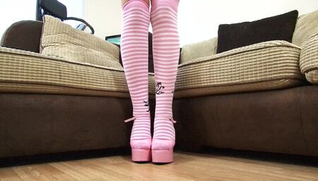 Busty blonde babe is willing to show us her beautiful whole body