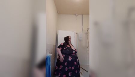 SSBBW Teases before shower