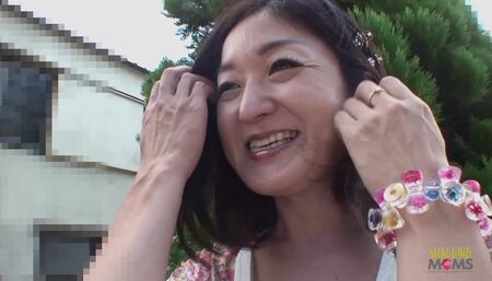 Small cock fellow fucking a very eager and horny Asian mature woman