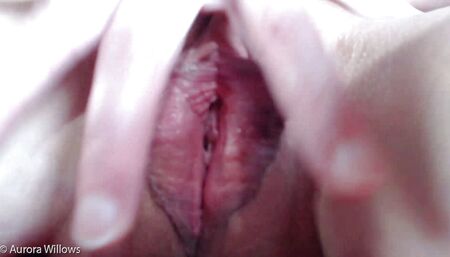 Fingering large labia
