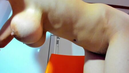 Huge natural boobs from aside!