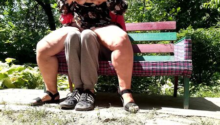 Milf with gorgeous body masturbates and pissed on me in the park