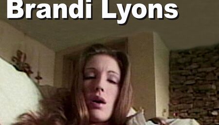 Brandi Lyons Strip FInger-Fuck Climax