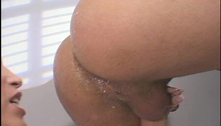 Girlfriend gone messy and wet on surprise fuck for aniversarry