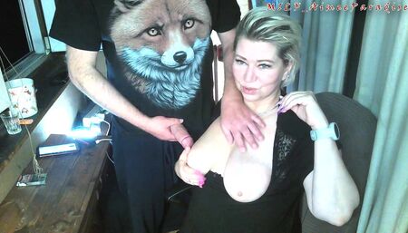 The old Fox squeezes the tits of his eternally young bitch, and she gratefully sucks his cock!