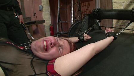 Hard and bizarre love. Scene 09