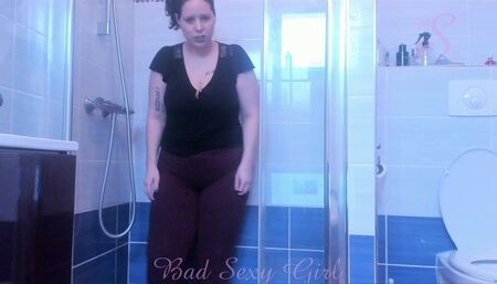 066 - Pissing - Submissive