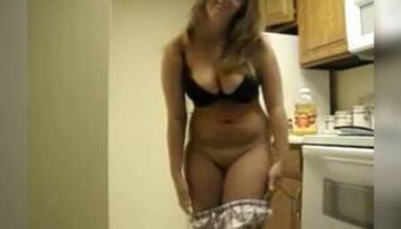 Wirral Girl Rhoda Strips completely Naked In Her Flat Near Liverpool