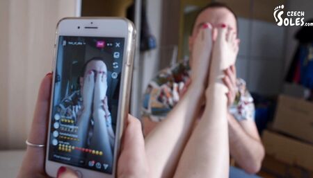 Foot fetish youtuber online streaming her footboy in secret