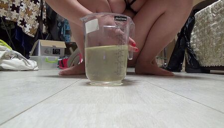 Drinking beer in sexy lingeria and pee very a lot!!!
