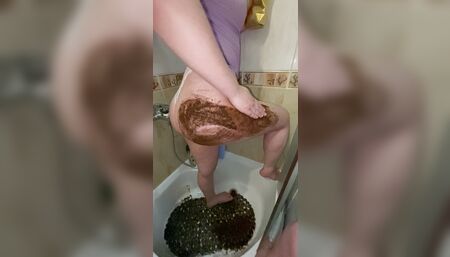 Omg, what shed did in the shower! Hot!