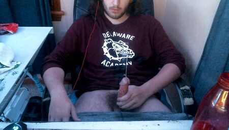 Pissing my clothes and cumming