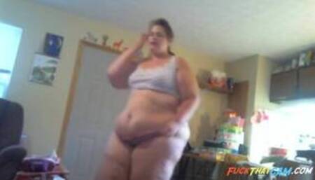 SSBBW Shakes Huge Ass in Panties