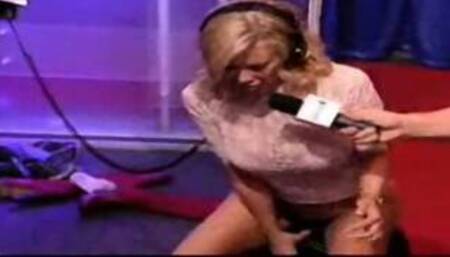 Jenna Jameson Rides A Sybian For The Howard Stern Show