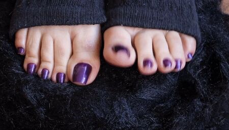 Dolce Amaran finishing her halloween pedicure showing her delicious toes and fingers - BBW - BAREFOOT - TOENAILS - FINGERNAILS - TOES - NAILS - POLISHNAIL -