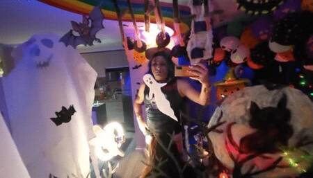 Halloween special: Cum in my smoking mouth - SFL178