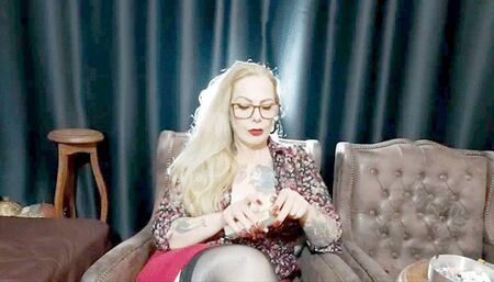 ***** VIRGINIA SLIMS 120s **** Long Drag * Coughing * Nose exhales****