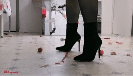 Mila - Spooky mood - part 02 (view02)