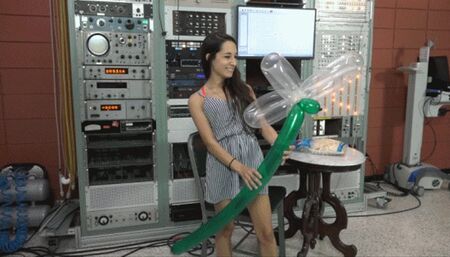 Freya Blows and Twists Q350's (MP4 - 720p)